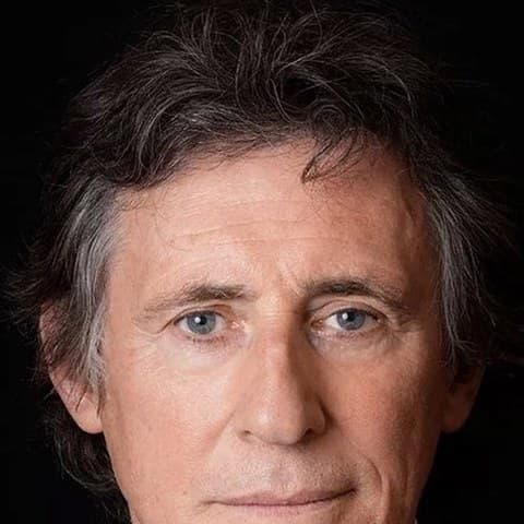 Gabriel Byrne