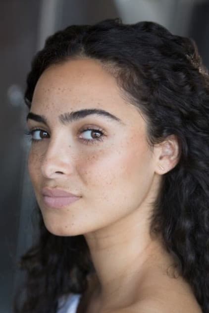 Anna Shaffer